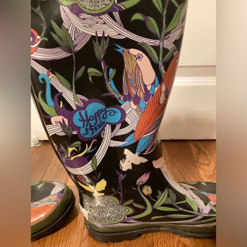 The Sak Rainboots